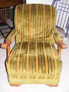 Vintage reclining chair, in excellent condition