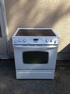Wanted: Maytag slide in electric range