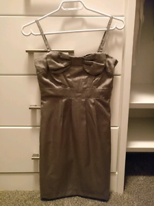 XS Dresses - $20