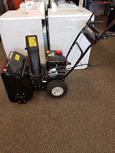 26" YARDMACHINES SNOWBLOWER