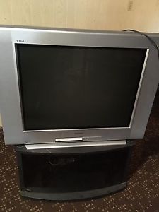 32" Sony tv with stand