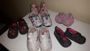 6 pairs of shoes/sandals & slippere