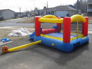 Bouncy Castle - Like new condition