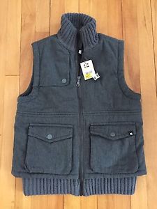 DC Shoes youth small (9-10 years) vest - brand new