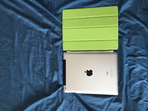 IPAD 2 64GB + Cellular network (comes with case)