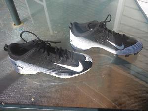 Mens Nike Vapour Softball Cleats size 11.5