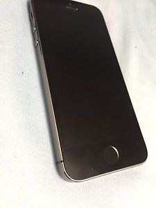 Space grey iphone 5s 32g bell