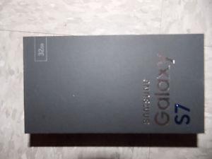 UNLOCKED BLACK GALAXY S7 32 GB $550/Trade PS4 PRO
