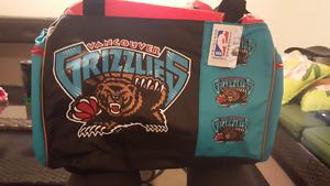 Vintage Vancouver Grizzlies bag from 