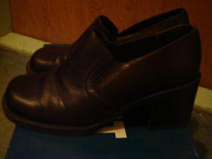 Womens Shoes Size 8