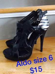Womens shoes size 6