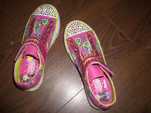 brand new skechers light up shoes-size 2