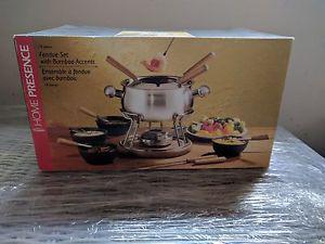19 piece fondue set