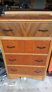 4 drawer dresser good shape real wood