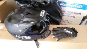 Almost new atv helmet & goggles & gloves