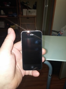 Apple 4S Phone