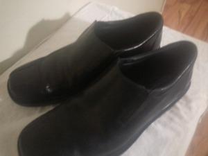 BOSTONIAN LEATHER SHOES