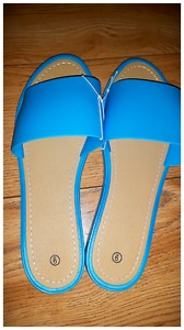Brand new sandals size 9