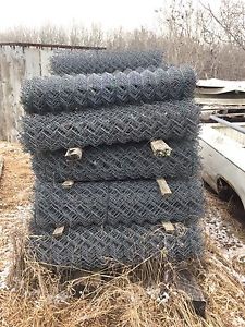 Chain link fence 4' x 50' roll