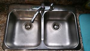 Double sink and faucet with sprayer