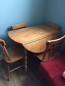 Drop leaf table and 4 chairs