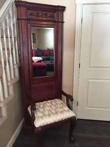 Elegant Hall Chair with key storage