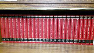 Encyclopedia Set (Like New)