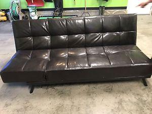 FAUX LEATHER FOUTON/CHAISE