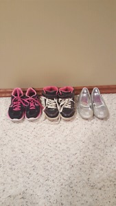 Kids shoes size 13
