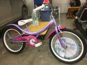 NEW - Never Riden 20" Girls Supercycle Cream Soda Bike