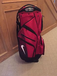 **NIKE GOLF BAG**