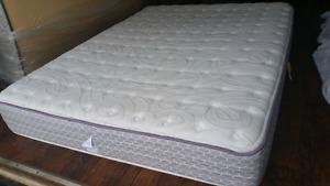 Queen mattress, free delivery if nearby otherwise 40$