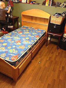 Solid wood mates bed