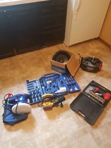 Tools for sale make me a offer before 4pm today the 17th