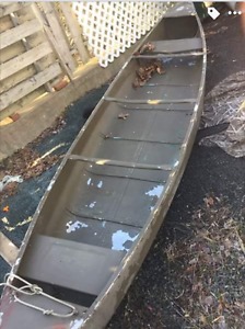 17 foot canoe for sale
