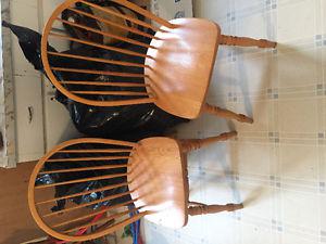 2 free dinning room chairs