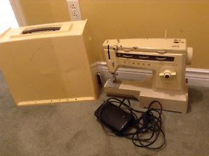 2 sewing machines $20 each