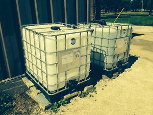 250 GALLON WATER CONTAINERS FOR SALE