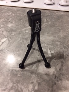 8" Tripod mini