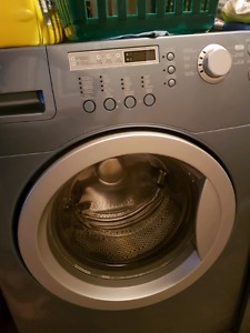 Brada washer and dryer set