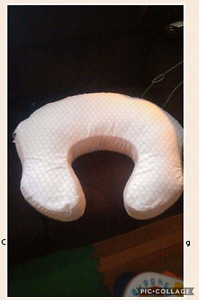 Comfort & Harmony mombo Deluxe Covered Nursing Pillow