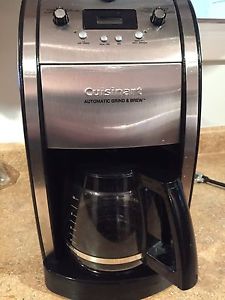 Cuisinart grind and brew automatic coffee maker