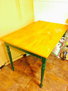Dinning table with four chairs in good condition