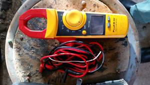 Fluke 902 True RMS HVAC Clamp Meter