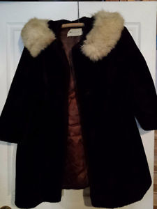 Irving Postluns Vintage Faux Fur coat
