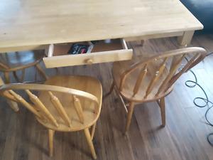 Kitchen table and 3 chairs 60 obo