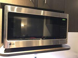LG MICROWAVE STAINLESS STEEL EXCELLENT WORKING CONDITION