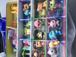 LiPS Collectors Tin with Littlest Pet Shops