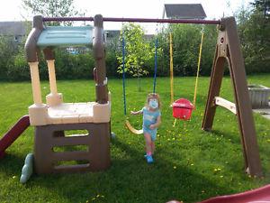 Little Tikes Swingset / Clubhouse
