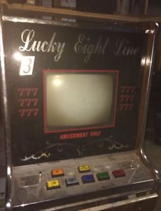 Lucky 8 line slot machine